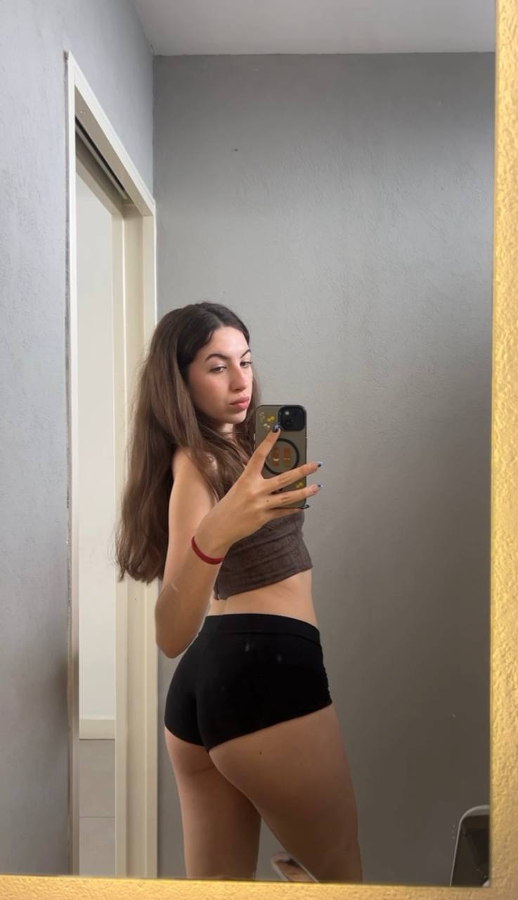 Amber in her underwear in Bandar Lampung