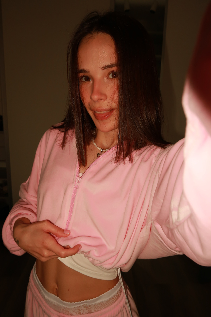 Tina brings the glow — live moments in Bandar Lampung