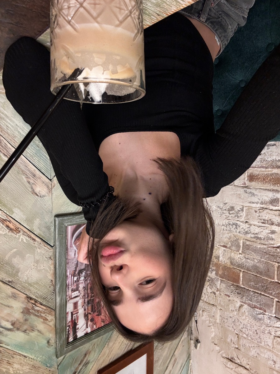 Fresh photos, fresh mood — Tina online in Bandar Lampung